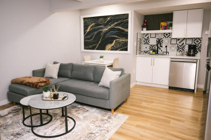 Brand new 1-BR Suite with Private entrance