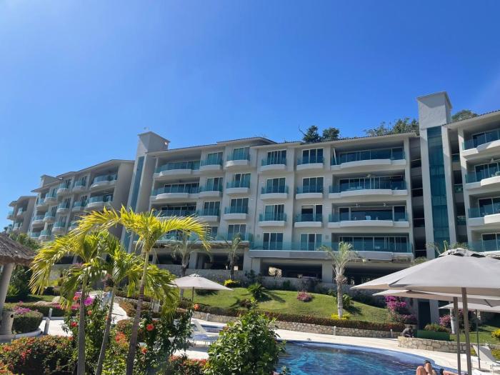 B Esmeralda Pichilingue PentHouse