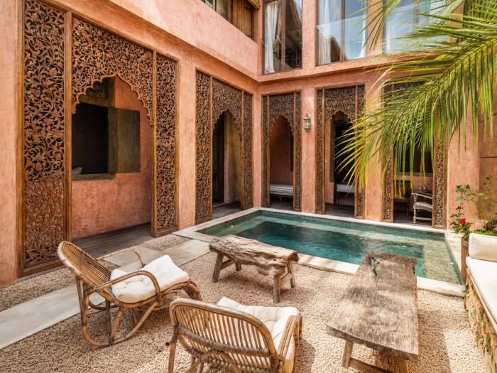 Chic Mediterranean Villa, Heart of Ulu