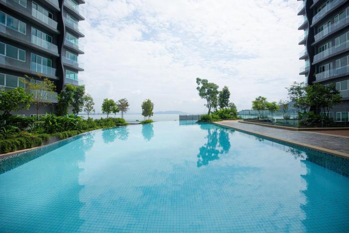 Luxury Seaview Apartment, near Queensbay