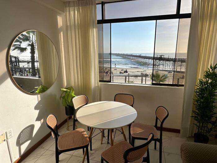 Departamento con Vista al Mar y al Muelle