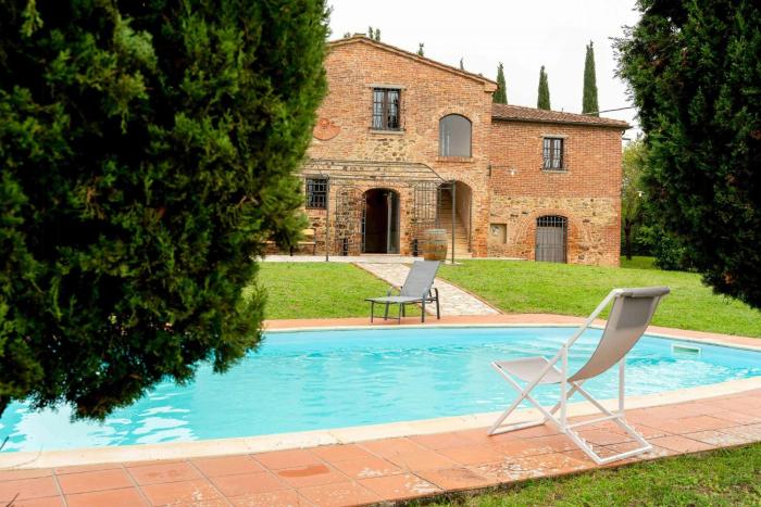 Villa Among Etruscan Sites In Val Di Chiana