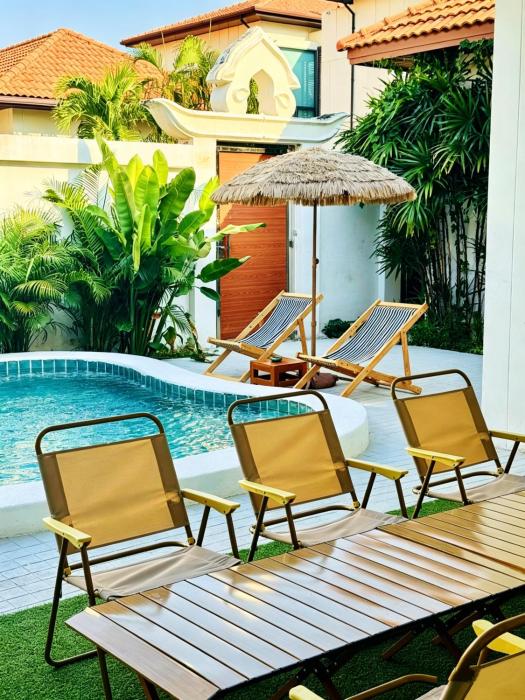 Majestic Residence Seaside villa Private beach