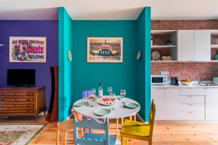 Monicas Place: a Friends Inspired Apartment