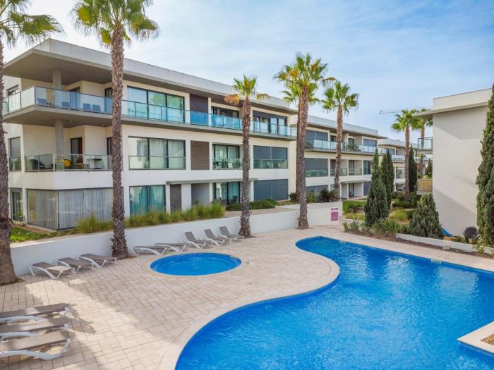 Quarteira Beach & Family Stay | Cavalo Preto