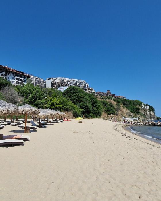 Dolce Vita near the coast
