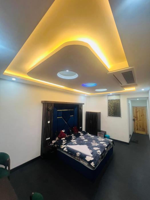 gulmarg peak view resort