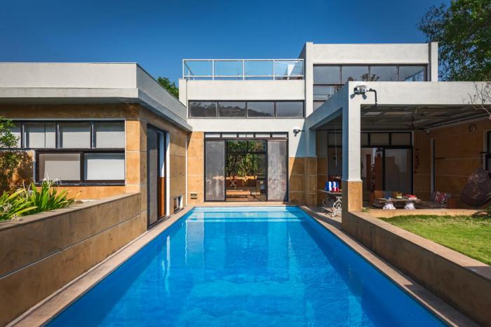 SaffronStays Nightingale - Pet Friendly 3BR Private Pool Villa