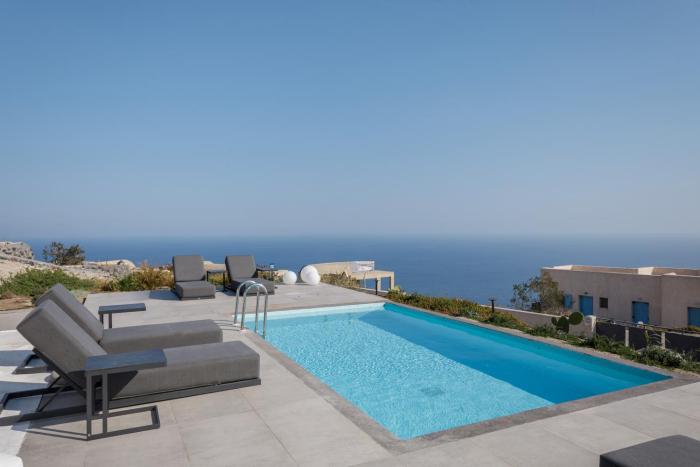 Blé Suites Santorini