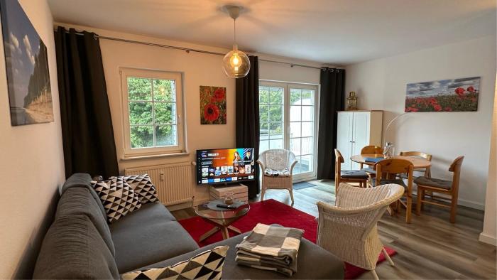 Gemütliche FeWo mit Balkon nahe der Ostsee - 2 Schlafzimmer