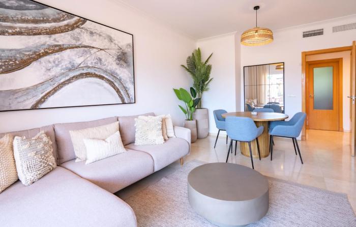 Delightfully Furnished Ground Floor 2 Bed Apartment in Casares Costa