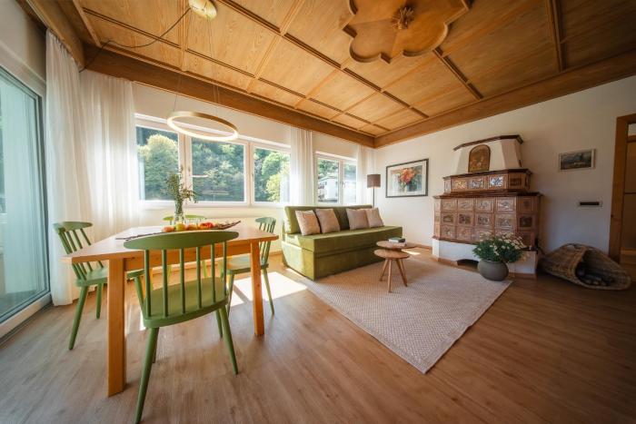 Kreuzwegerhof Nals - Apartments with Pool and Air Conditioning near Merano & Bolzano