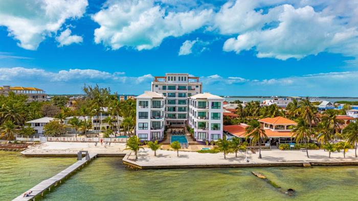Diamante Beachfront Suites