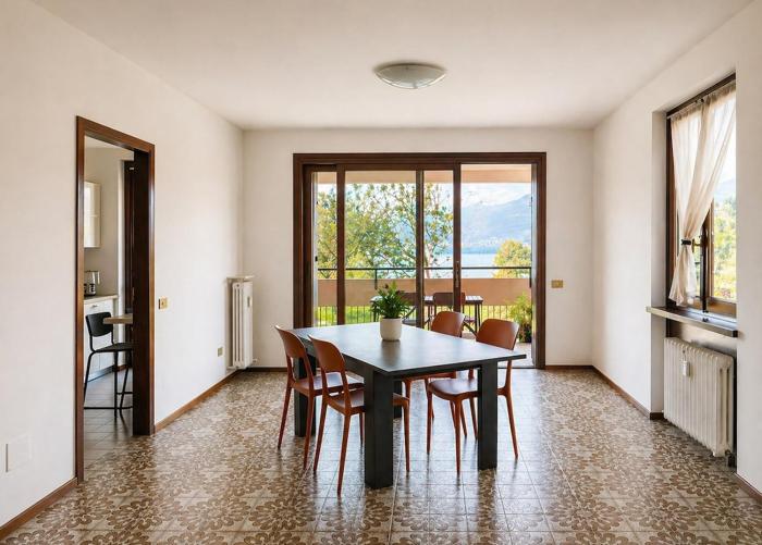 LOca del Lago Lakeview apartment