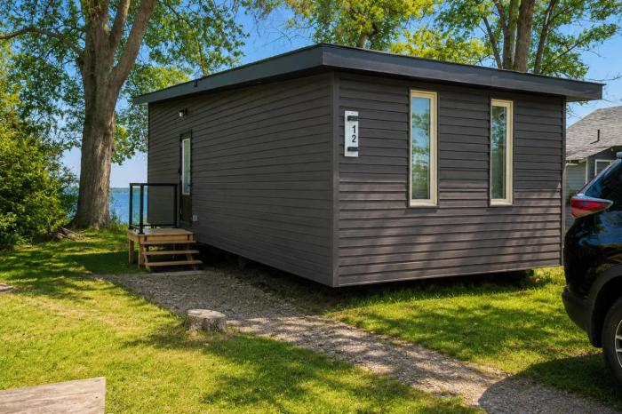 2-BDR Camper Cottage on Rice Lake #12