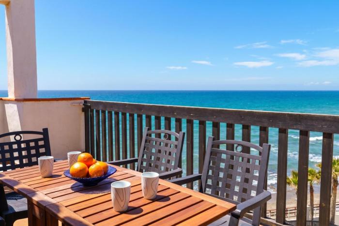 Puerta Del Mar Penthouse Beachfront - Happy Rentals
