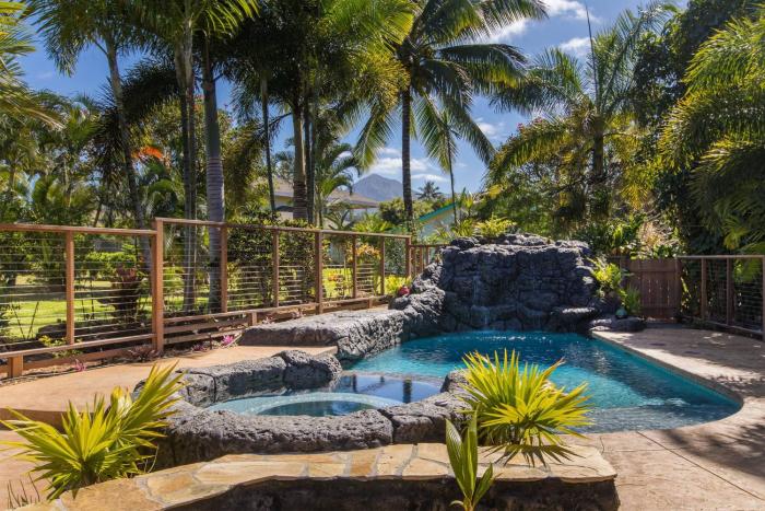 Princeville Kauai Luxury Retreat | Pool, Hot Tub, AC, 5BR, Sleeps 10