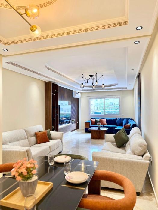 Center 3BR apartment families