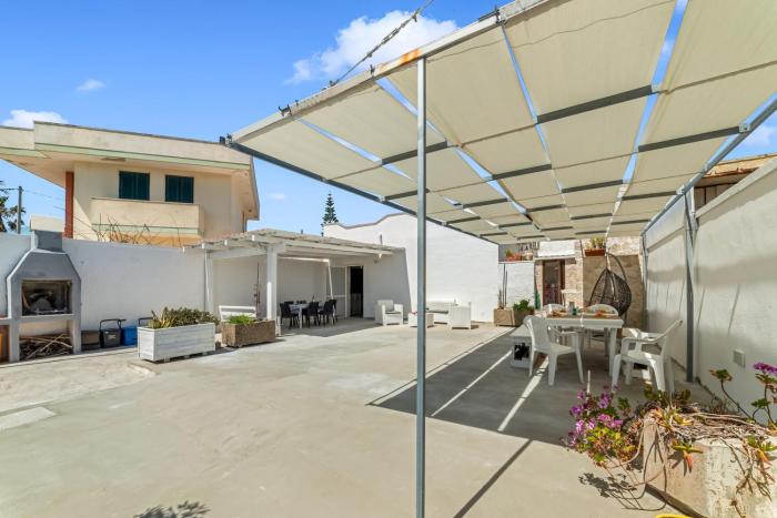 Villa Benedetta 50m from Beach - Happy Rentals