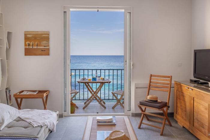 A Casa in Cala Petit cocon vue mer à Erbalunga