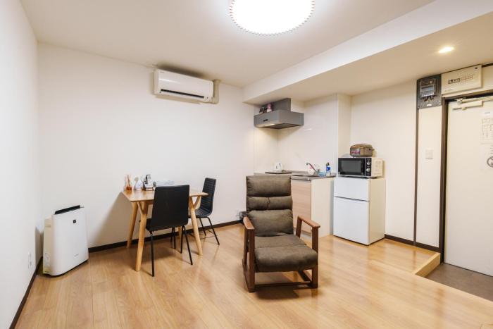 Kuromon market apartment
