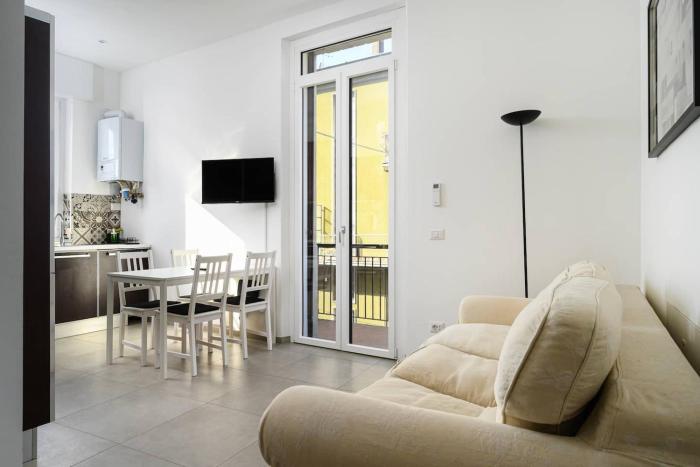 M1 Modern 2 bedroom flat near Metro 1
