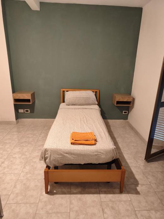 Stanza con bagno privato in appartamento condiviso 2