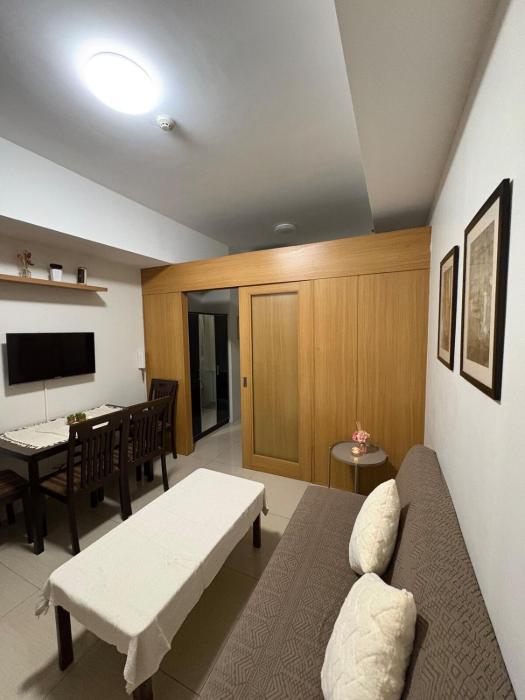 Cozy 1BR near MOA for 4 Wi-Fi Netflix & Pool