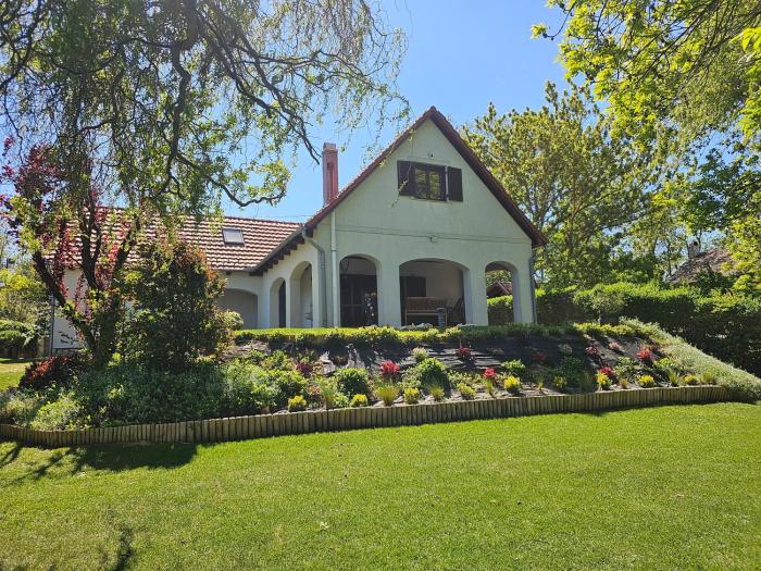 Waterside Cottage