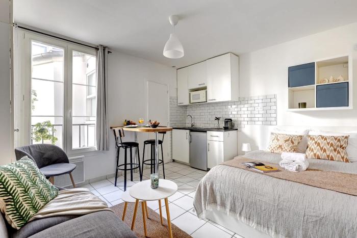 BnBNova - Cozy Stay Near Eiffel Tower & Invalides & Seine