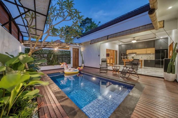 Soham Villa - Stylish 3BR Private Pool Villa in Canggu
