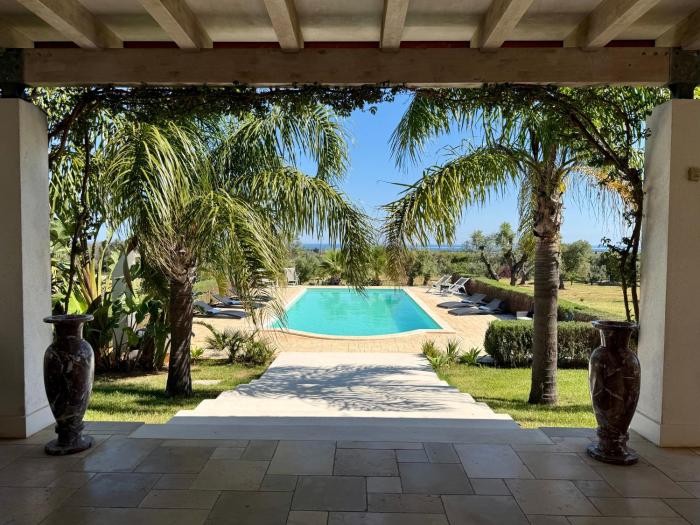Villa M