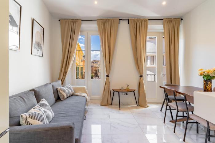 Atenea Deluxe Apartment