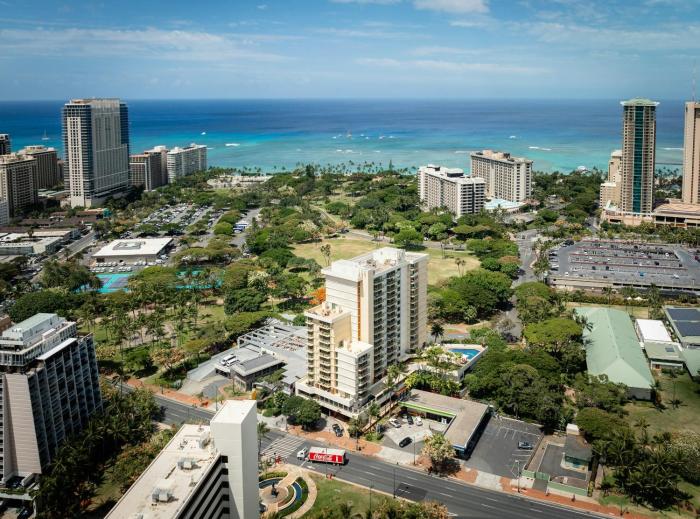 Luana Waikiki Hotel & Suites