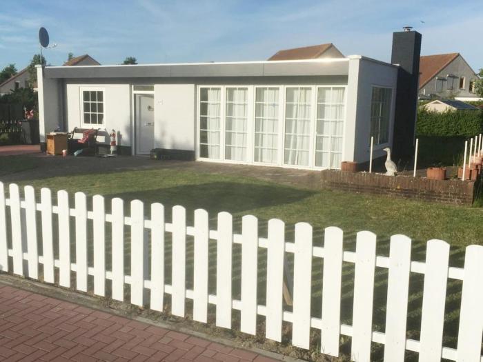 Bungalow in Zeeland near the Beach