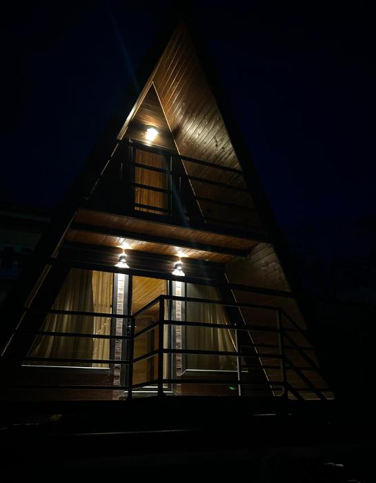 MMs Cottage