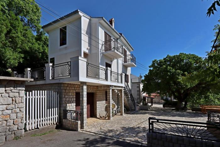 Apartments by the sea Klenovica, Novi Vinodolski - 5580