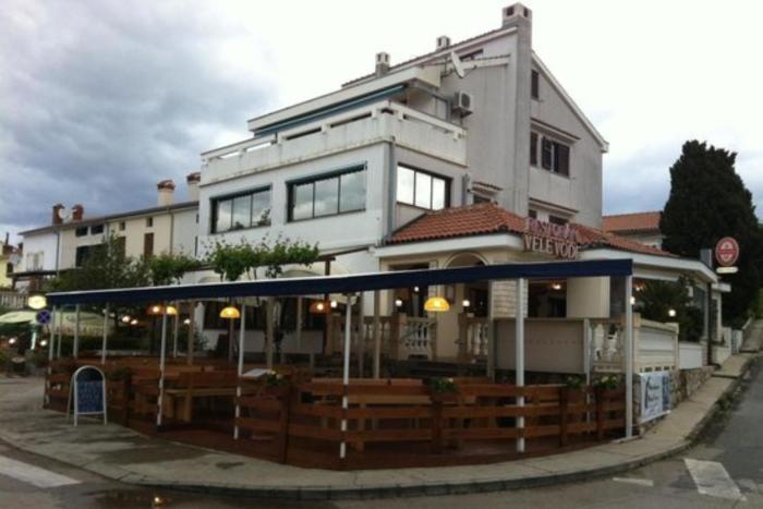 Apartments by the sea Punat, Krk - 26017
