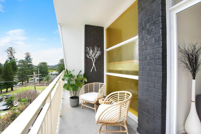 Avalon Beachside Apartment Pool Beach Access