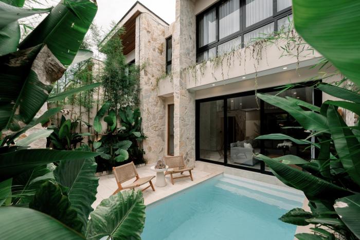 Stylish 2BR Villa Balanca with Private Pool Near Surf Beaches & Golf