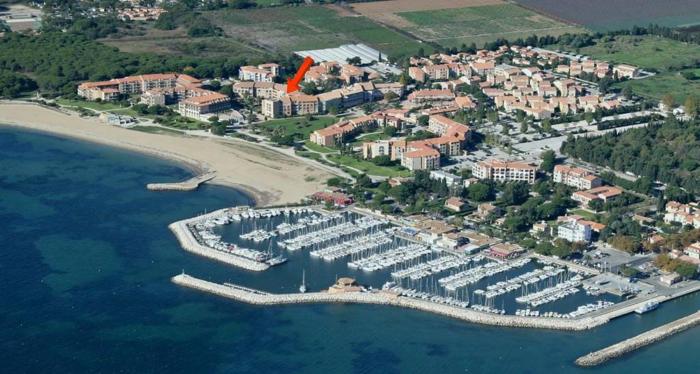Appartement lumineux avec vue mer à 100m de la plage