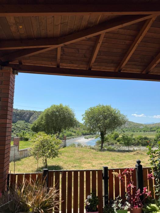 Villa Zalli i Kirit