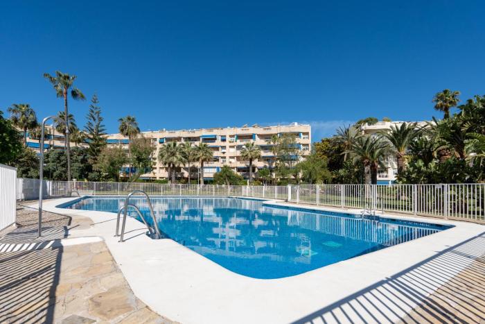 Costa Lago Garden - Los Alamos Beach Apartment