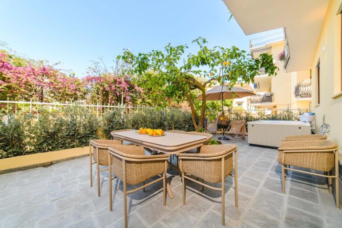 Suites 21 Luxury Apartment
