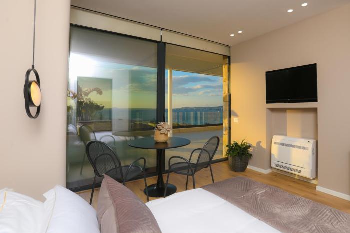 SeaRise Apartments