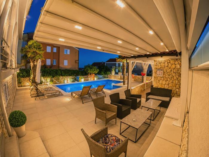 Apartments Sun Dance with heated Pool
