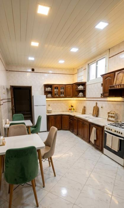 Villa DOUADI Chambre à pour jeune femme sérieuse et respectueuse For women only