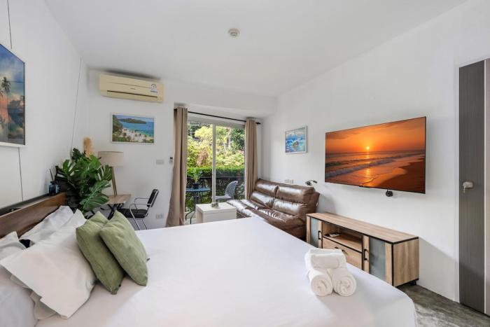 Cozy Studio in Replay Residence