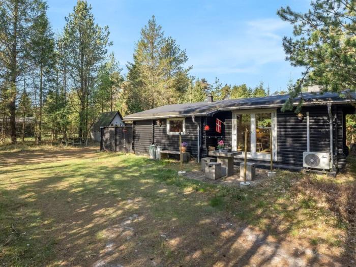 Holiday Home Susannah - from the sea by Interhome