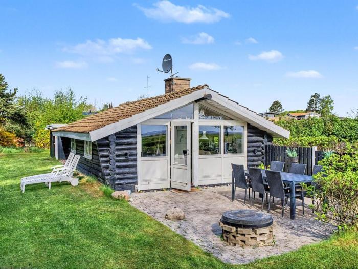 Holiday Home Kato - 125m from the sea by Interhome
